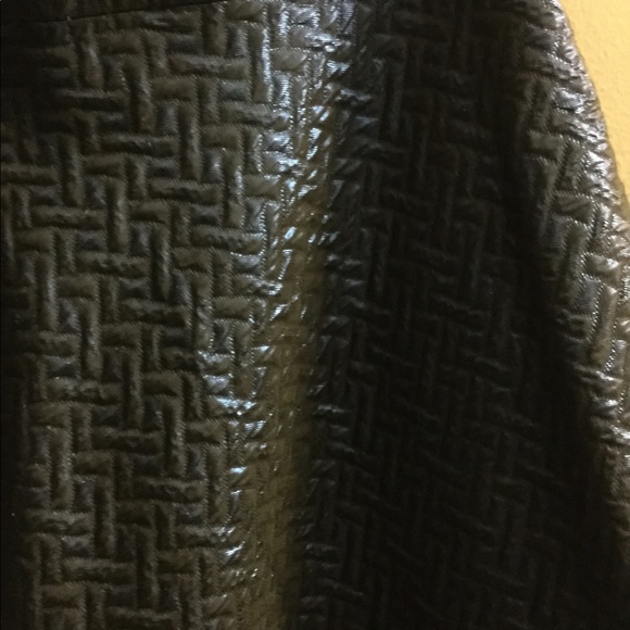 Navy metallic looking skirt - Picture 1 of 3